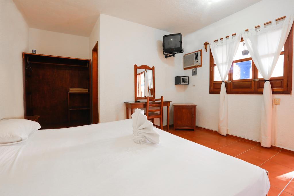 Hotel Azul By Encanto بلايا ديل كارمن الغرفة الصورة